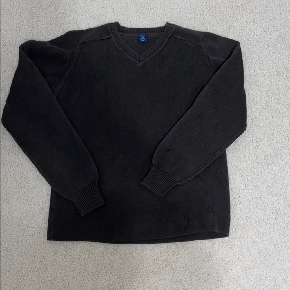Thick V-neck Gap Sweater